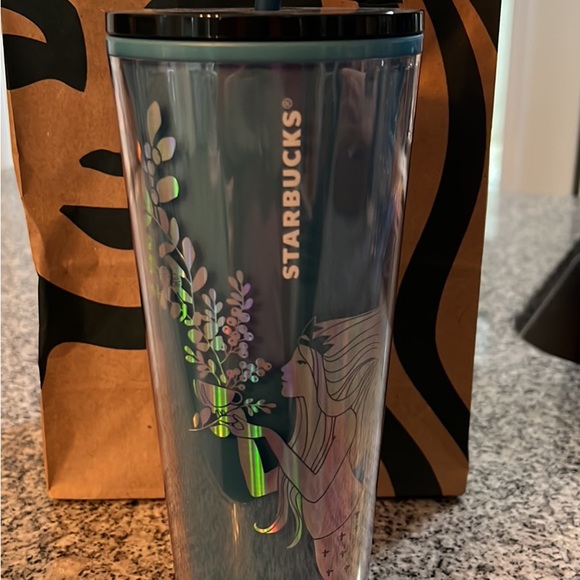 New Starbucks Venti Tumblr - Picture 2 of 4